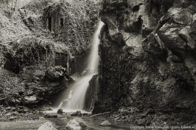 Fotografia analogica
Chaika mezzoformato 18×24 mm
Vitozza, Sorano Gr