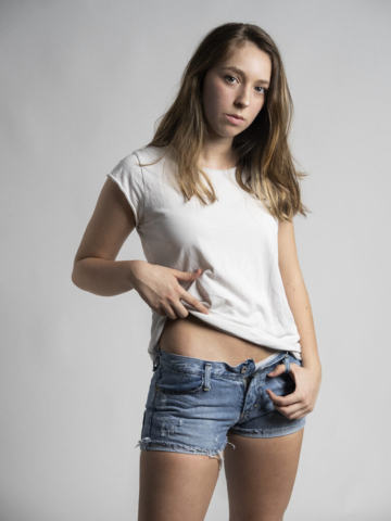 Giada - Ritratto in studio - Fotografia di Ugo Baldassarre