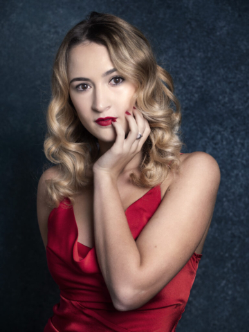 Cristina - Like a Diva - 2020 Ugo Baldassarre - Model: Cristina Ghillani - Make Up: Chiara Montemurro
