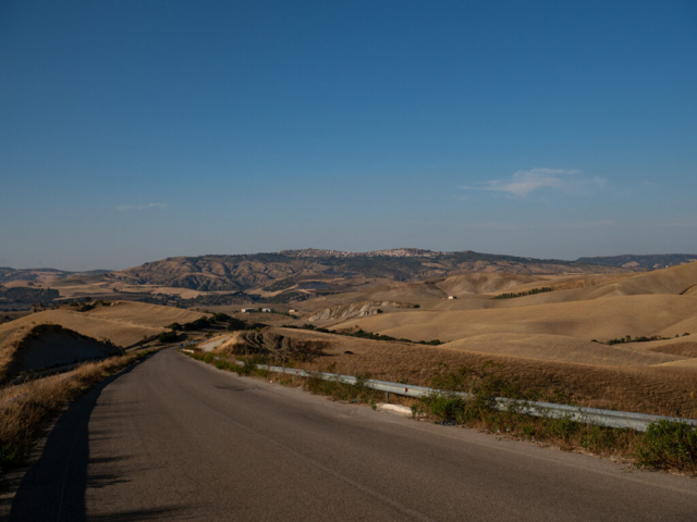 Grassano - Olympus OM-D E-M10 mark IV + Zuiko 8-25mm f/4