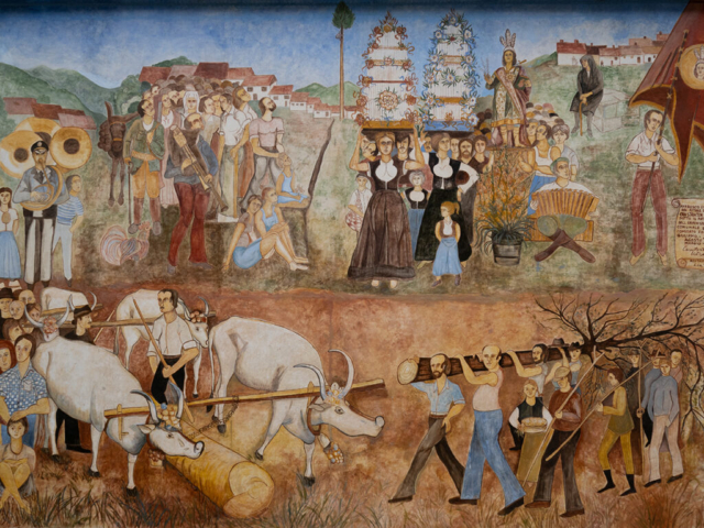 Murales della festa, su uno dei muri del palazzo comunale