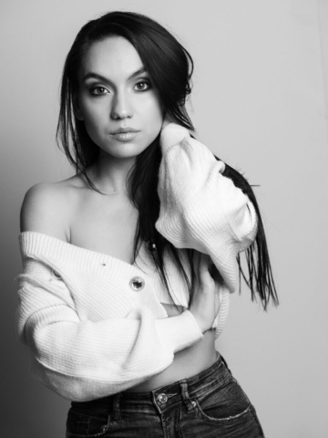 Ritratto in studio - E-M1X + MZuiko 45mm f/1.2 Pro